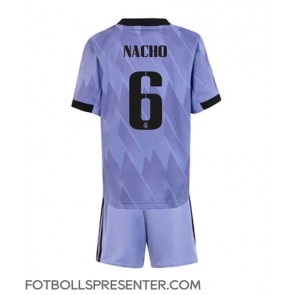Real Madrid Nacho #6 Bortatröja Barn 2022-23 Kortärmad (+ korta byxor)